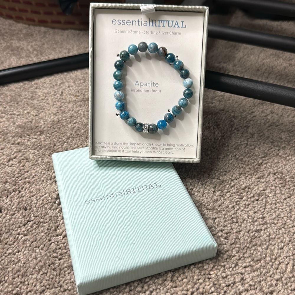 Essential Ritual Apatite Gemstone Bracelet
